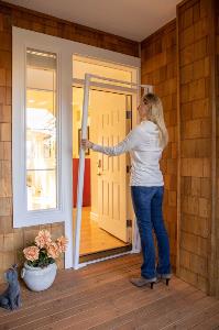 Single Retractable Screen Door