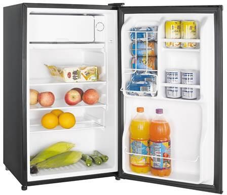 Magic Chef (MCBR350B2) 19 Inch Freestanding Compact Refrigerator with 3.5 cu. ft. Capacity